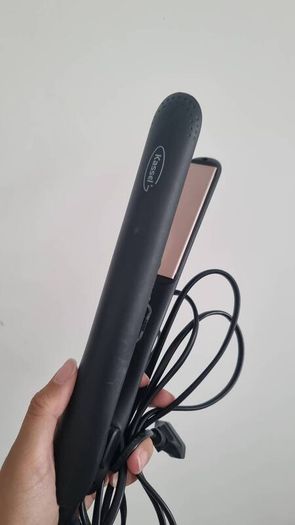 Hair straightener