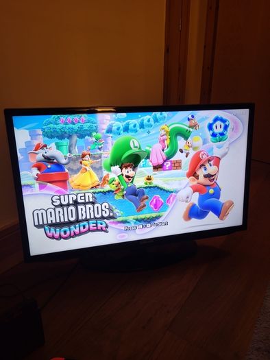 Samsung Black TV