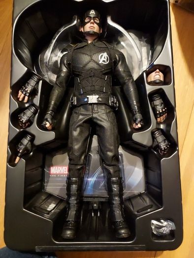 Hot Toys Captain America Concept Art Version MMS488 1/6 Hottoys