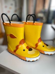 wellies