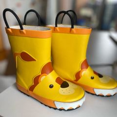 wellies