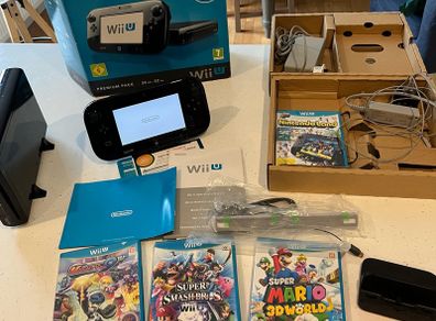 Wii U premium black console Boxed + games
