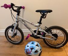 kids bike - carerra cosmos - 5 year old