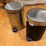 garbage can Image 2