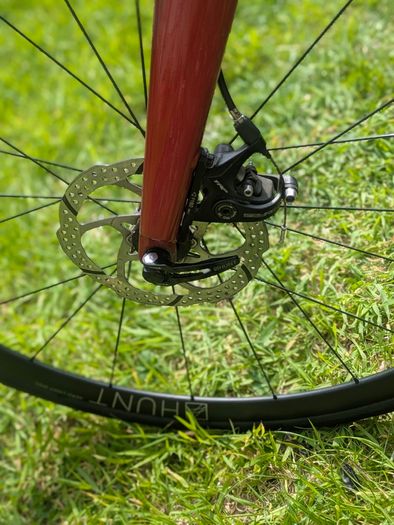 Boardman Road Comp. Size 51cm (small) with Hunt Wheels.