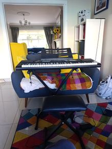 Keyboard Rockjam with stand and seat