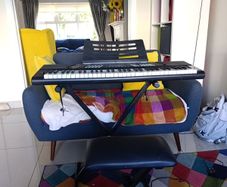 Keyboard Rockjam with stand and seat