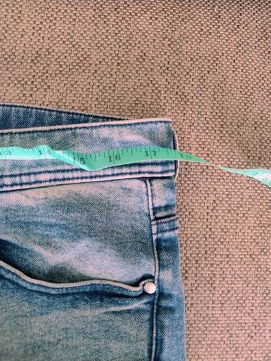 River Island distressed denim cotton jeans 34 inch waist elasticated and 29 inch leg see last two photos for exact measurements FREE STANDARD POSTAGE INCLUDED