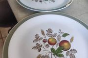 Vintage Alfred Meakin Hereford Plates 2 Dinner 22.7 Cm. Or Hanging Wall Plate,