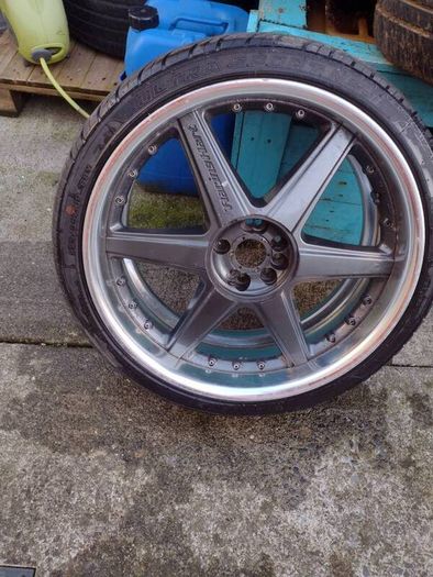 19inch Racing Hart alloys