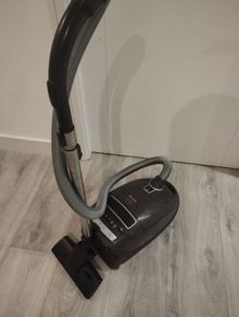 Miele vacuum cleaner