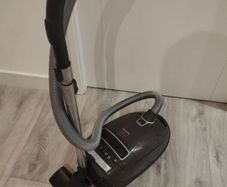 Miele vacuum cleaner