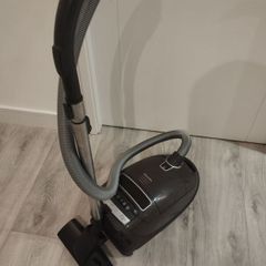 Miele vacuum cleaner
