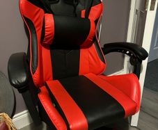 Leather gaming chair
