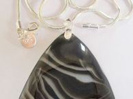 main image for ad Unique Triangle Black Stripe Agate Gemstone Pendant Necklace