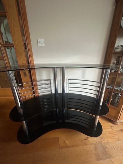Furniture Glass shelves or Bar counter