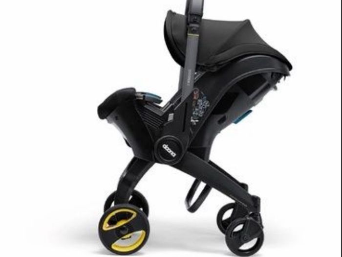 Baby car seat and stroller  2 in 1