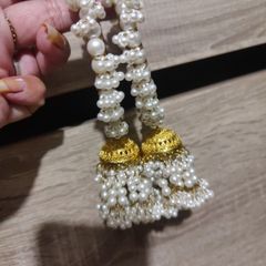 beautiful pearl bracelet