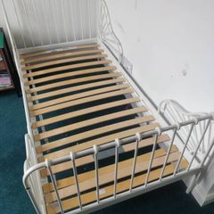 Kids extendable bed