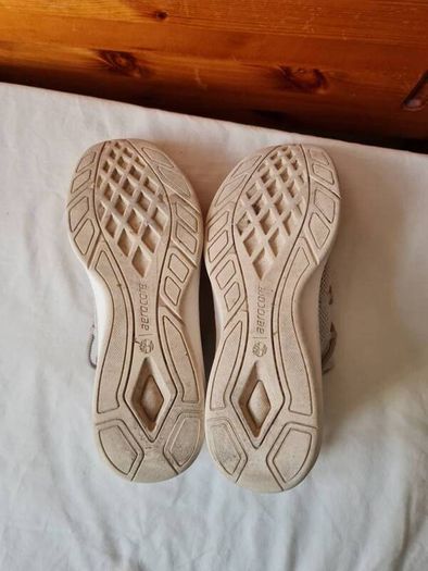Timberland flyroam go Oxford knit Size 7 eu 40 beige in excellent condition
