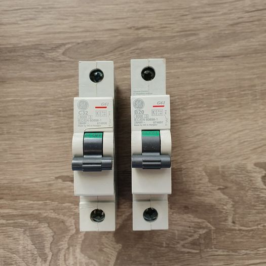 Used circuit breakers MCB RCBO RCD various amps Siemens,ABB,GE,Legrand,Hager,Schneider, Garo