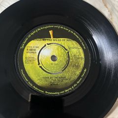 Wings vinyl single. Irish pressing