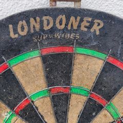 Londoner Wall Mounted Dart Board