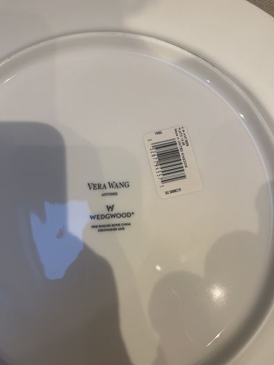 Vera Wang Wedgewood Antibes large Plates 34cm x 3