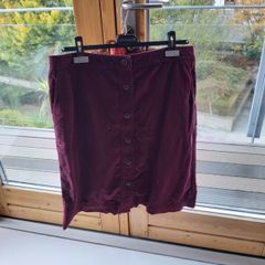 GAP Burgundy Corduroy Buttoned Skirt Sz Large UK 14