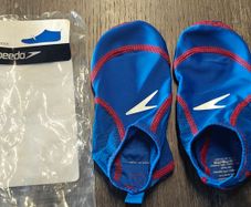 Speedo pool socks. New. Size 1-4 (L)