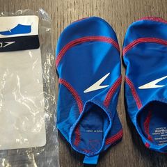 Speedo pool socks. New. Size 1-4 (L)