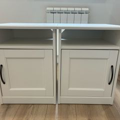 Bedside lockers (set)