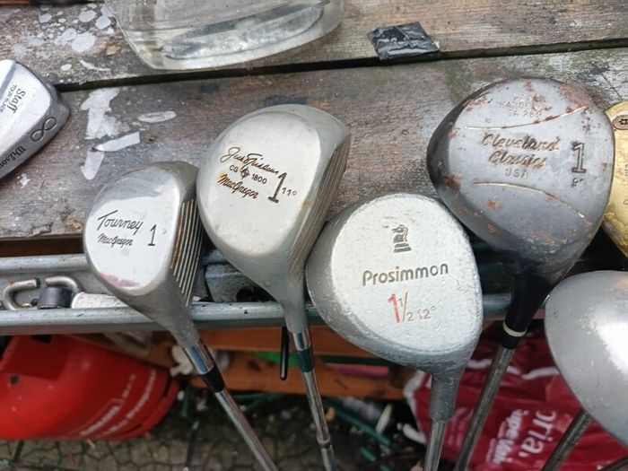 golf clubs