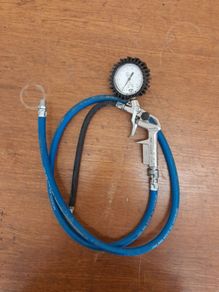 Tyre inflating air gun