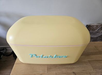 Cool box