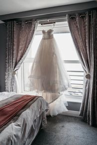 High Quality French Lace Ivory Wedding Dress