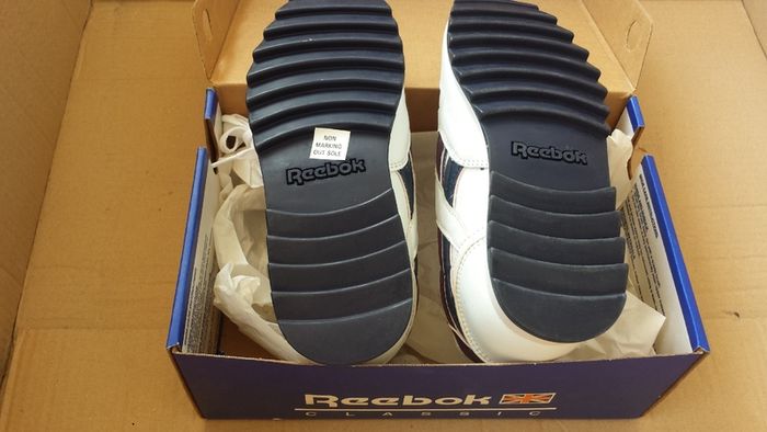 Reebok Classic CL Leather Split Size-UK-4.5/EUR-36.5 71-43179 White/Jet Blue/Cabernet Limited Edition-2001