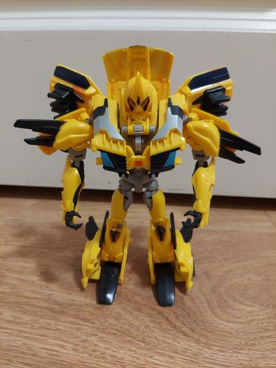 Transformer  bumblebee / beast hunters