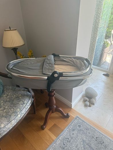 Egg Carrycot