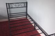 Metal bed frame