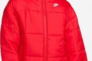 Nike classic puffer jacket in university red