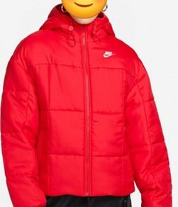 Nike classic puffer jacket in university red