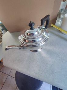 Elegant Tea pot,  Silver Plate, For Afternoon Tea