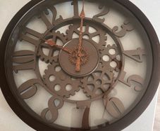 wall hanging clock