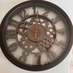 wall hanging clock
