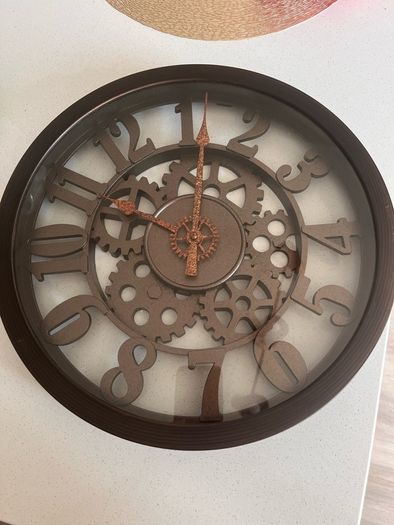 wall hanging clock