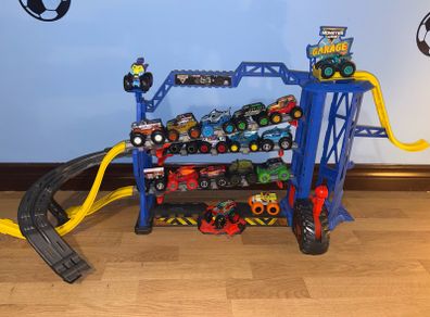 Monster Jam Garage