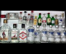Hennessy Cognac Gin vodka whiskey empty mini Bottle Hennessy Cognac absolut vodka belveder gin Bombay whiskey Jack Daniels belveder paddy powers Jameson bacardi jagermeister Empty Bottles