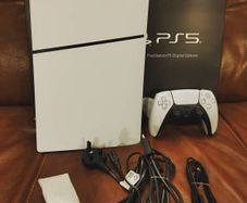 playstation 5 slim digital like new