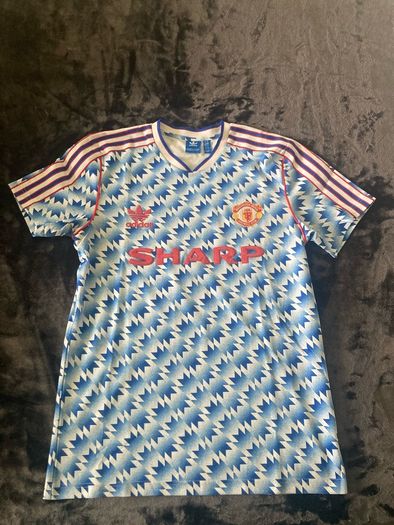 Man United retro jersey
